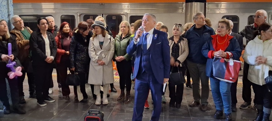 YAZARLARDAN ANLAMLI SEVGİLİLER GÜNÜ KUTLAMASI