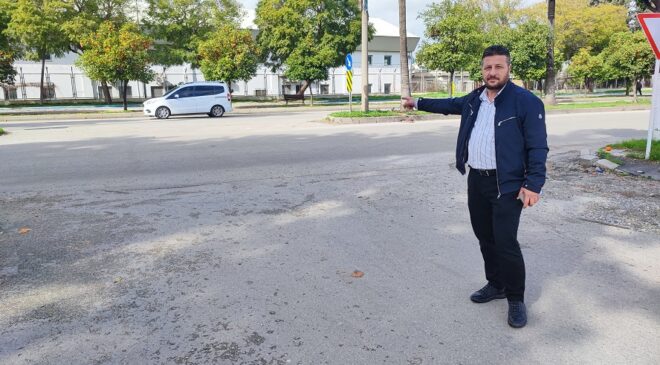 Sürekli kaza olmasına esnaf isyan etti