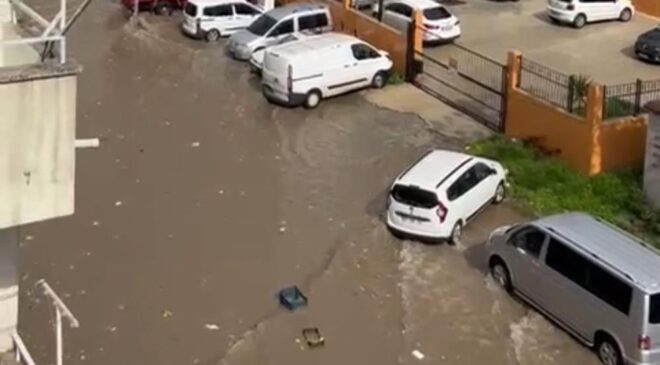 Yağmur hayatı felç etti