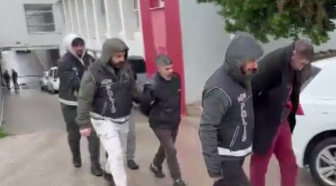 KAÇAK SİGARAYI BİRİSİ GETİRİP EVE KOYMUŞ!