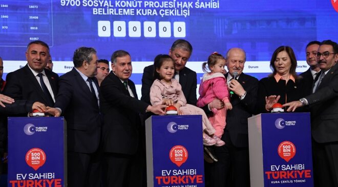 Adana’da ‘Yüzyılın Konut Projesi’nin kuraları çekildi