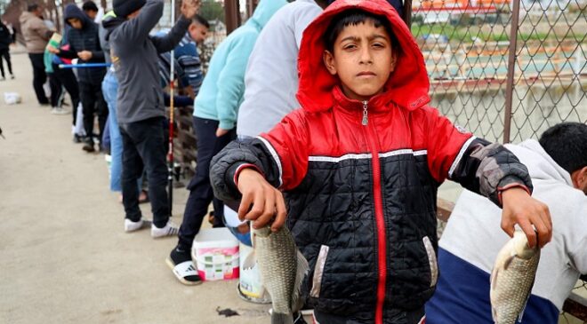 SEYHAN NEHRİ’Nİ BALIKLAR İŞGAL ETTİ