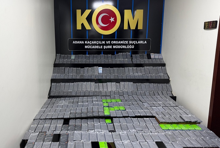 Kolilerden su değil kaçak telefonlar çıktı