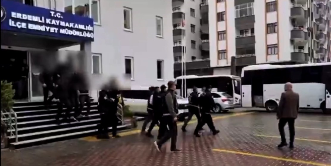 Fuhuş operasyonu: 13 tutuklama