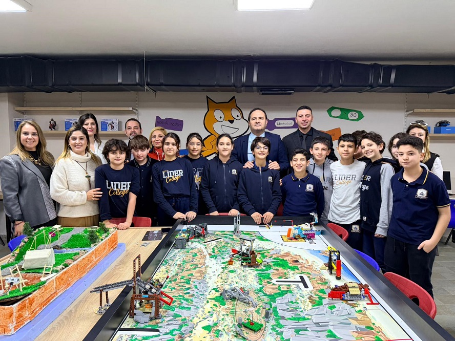 Murat Çelik’ten İstanbul Lider Koleji’ne Ziyaret