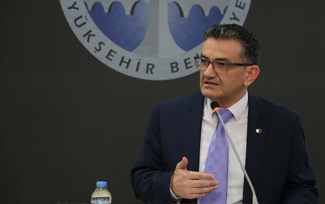 Altıok: Karalar’ın görevine iadesini bekliyoruz