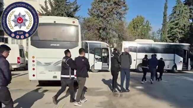 ‘Gümrük geçişinde rüşvet’ operasyonu