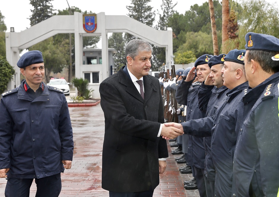 Vali Yavuz’dan jandarma komutanlığına ziyaret