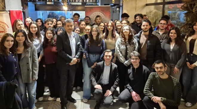 Adanalılar Derneği’nden öğrencilere iftar yemeği