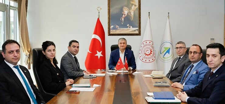 VALİ YAVUZ, BÜROKRASİYİ ÇALIŞTIRMAYA BAŞLADI