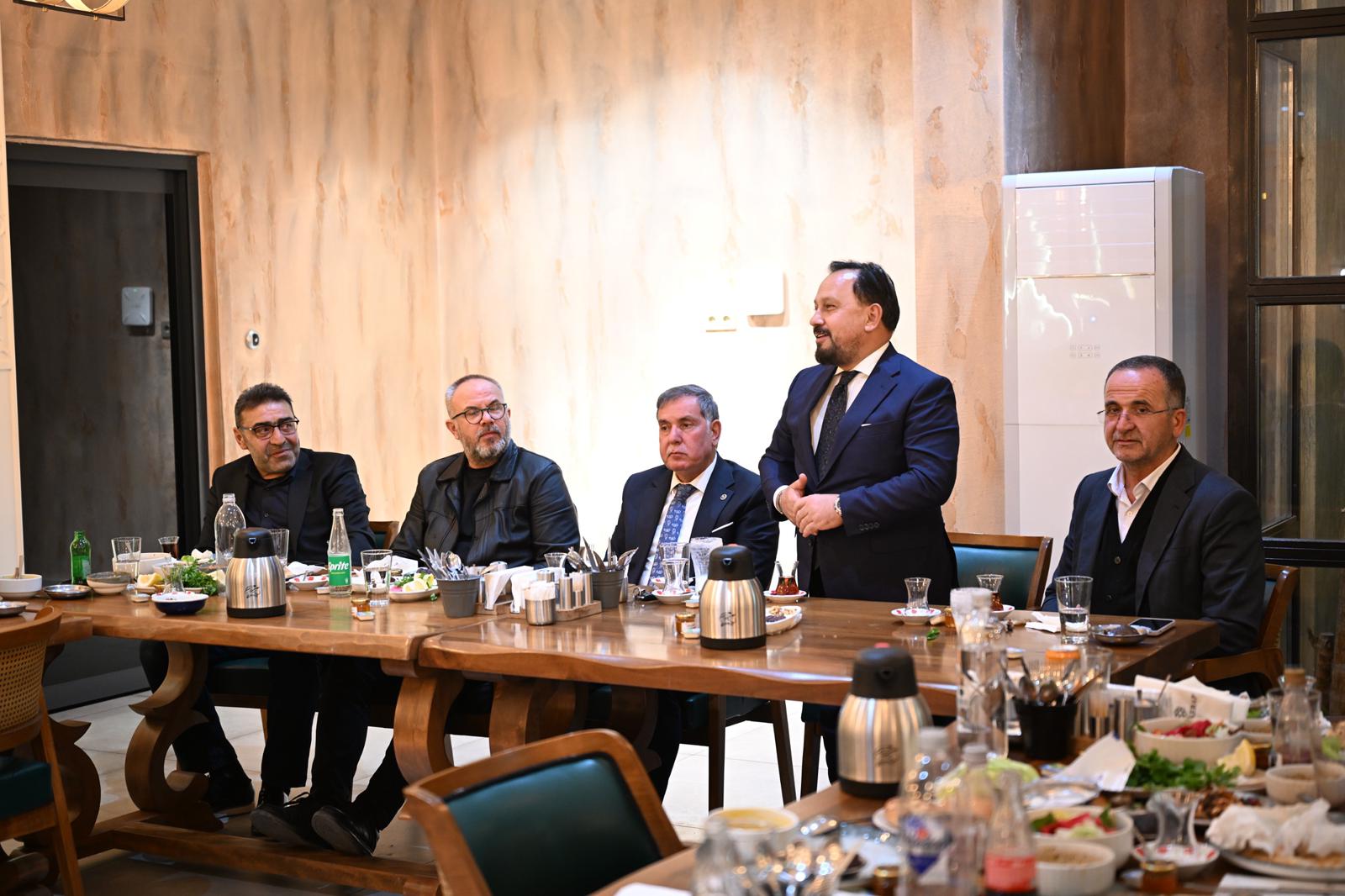 Uludağ, Eski Belediye Başkanlarıyla iftarda buluştu