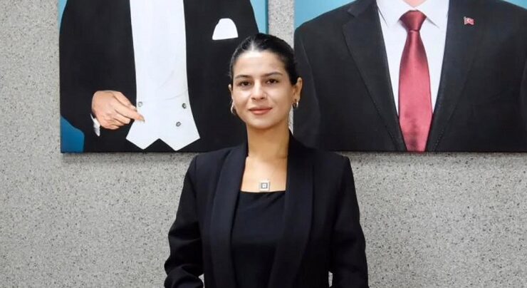 Genç başkandan gençlere anlamlı destek