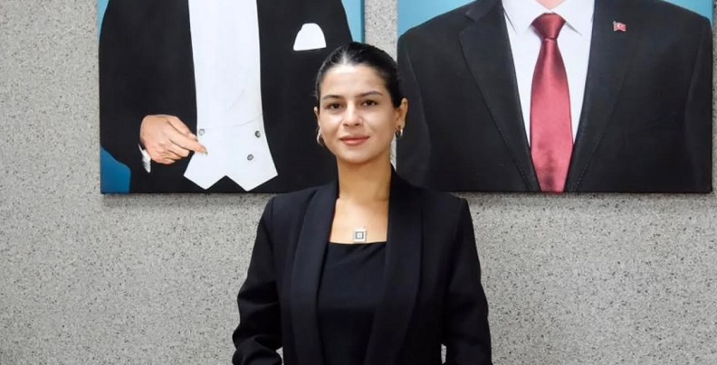 Genç başkandan gençlere anlamlı destek