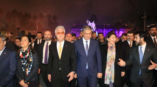 Adana’da 25’inci Uluslararası Tiyatro Festivali başladı