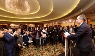 ADANA’DA ERBAKAN İZDİHAMI