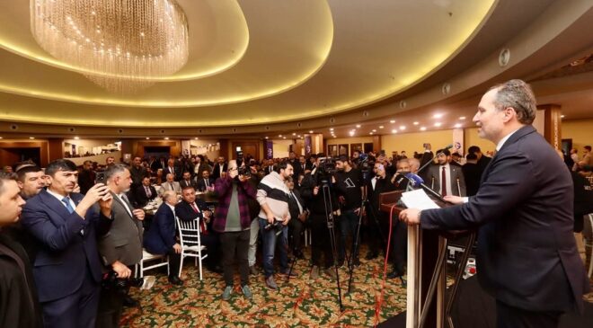 ADANA’DA ERBAKAN İZDİHAMI