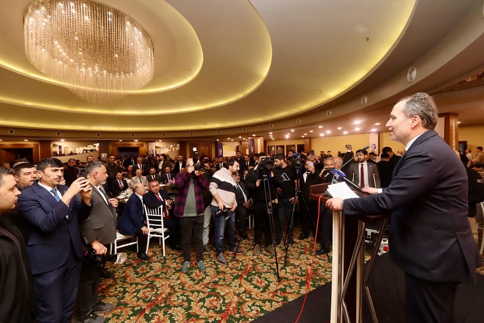 ADANA’DA ERBAKAN İZDİHAMI