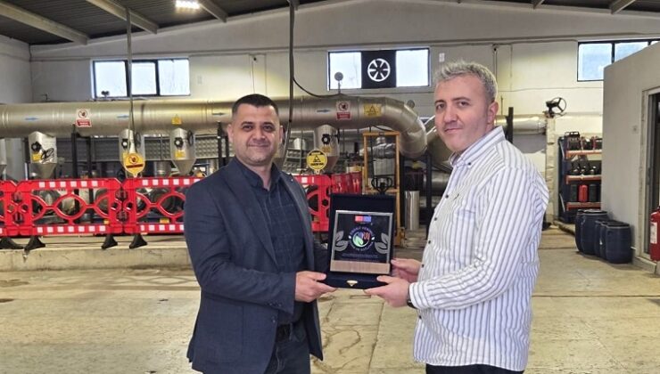 AYDEM’E BAKANLIK YETKİLİLERİNDEN PLAKET