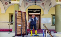 Camilerde bayram temizliği