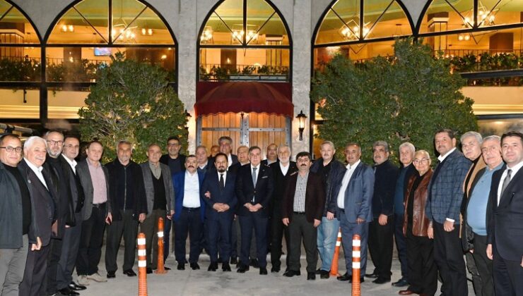 Hizmete vefa sofrası