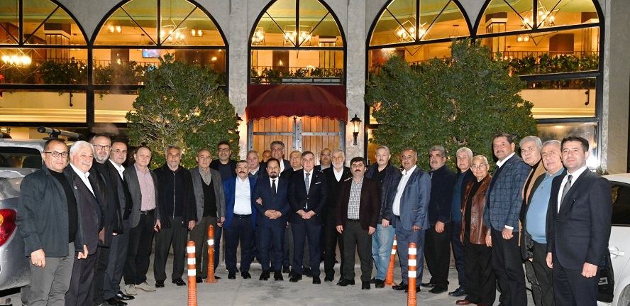 Hizmete vefa sofrası