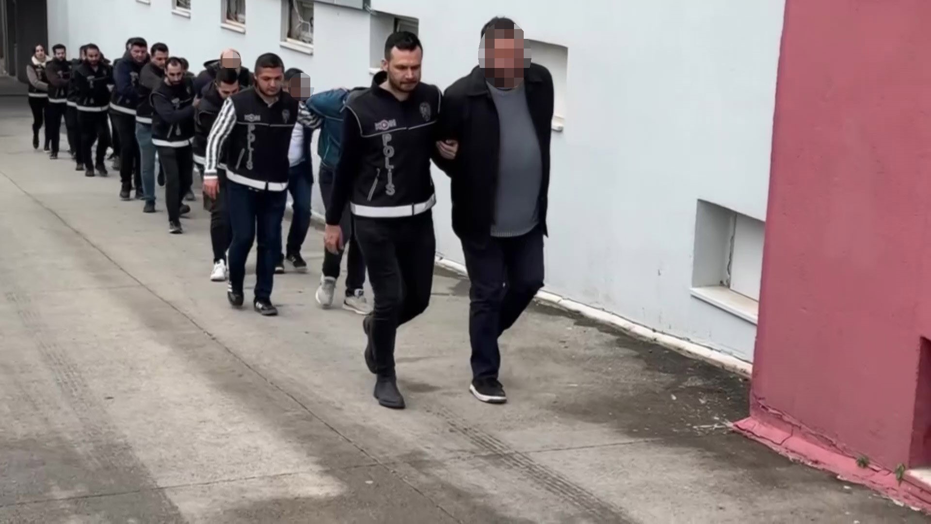 ADANA POLİSİNDEN TEFECİLERE GEÇİT YOK