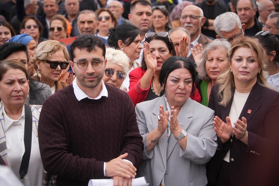 OYA TEKİN İÇİN ADALET NÖBETİ